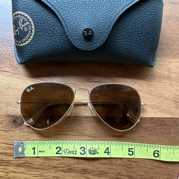 Ray-Ban Sunglasses - Picture 4 of 5
